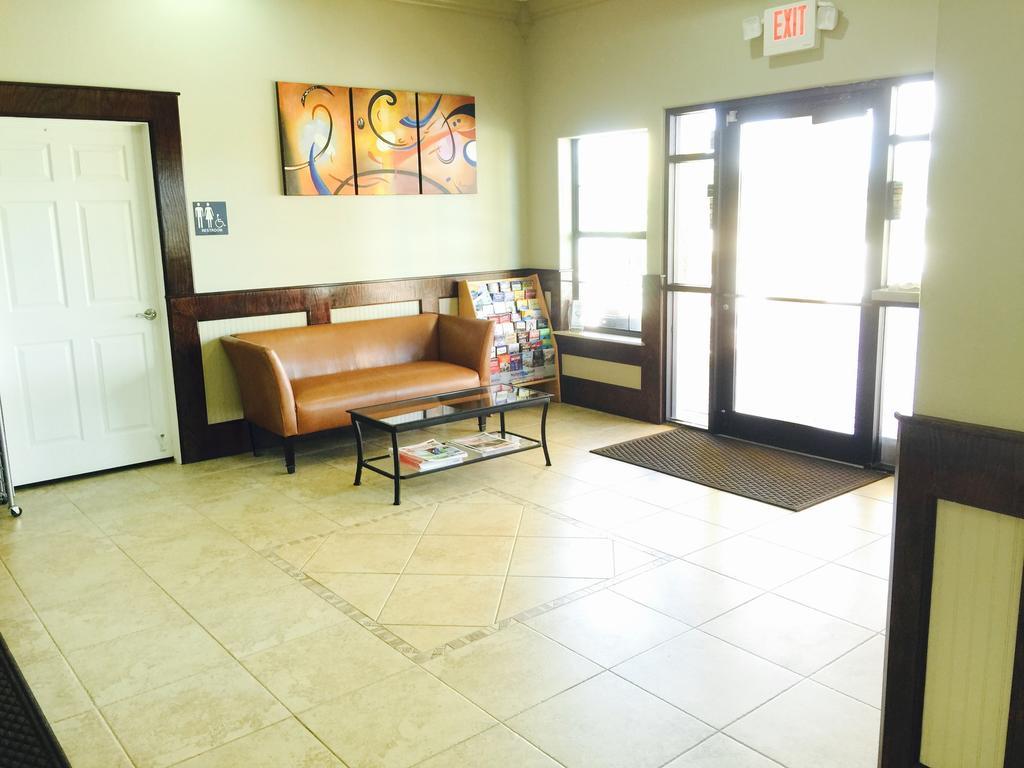 - Weslaco/mercedes Hotel