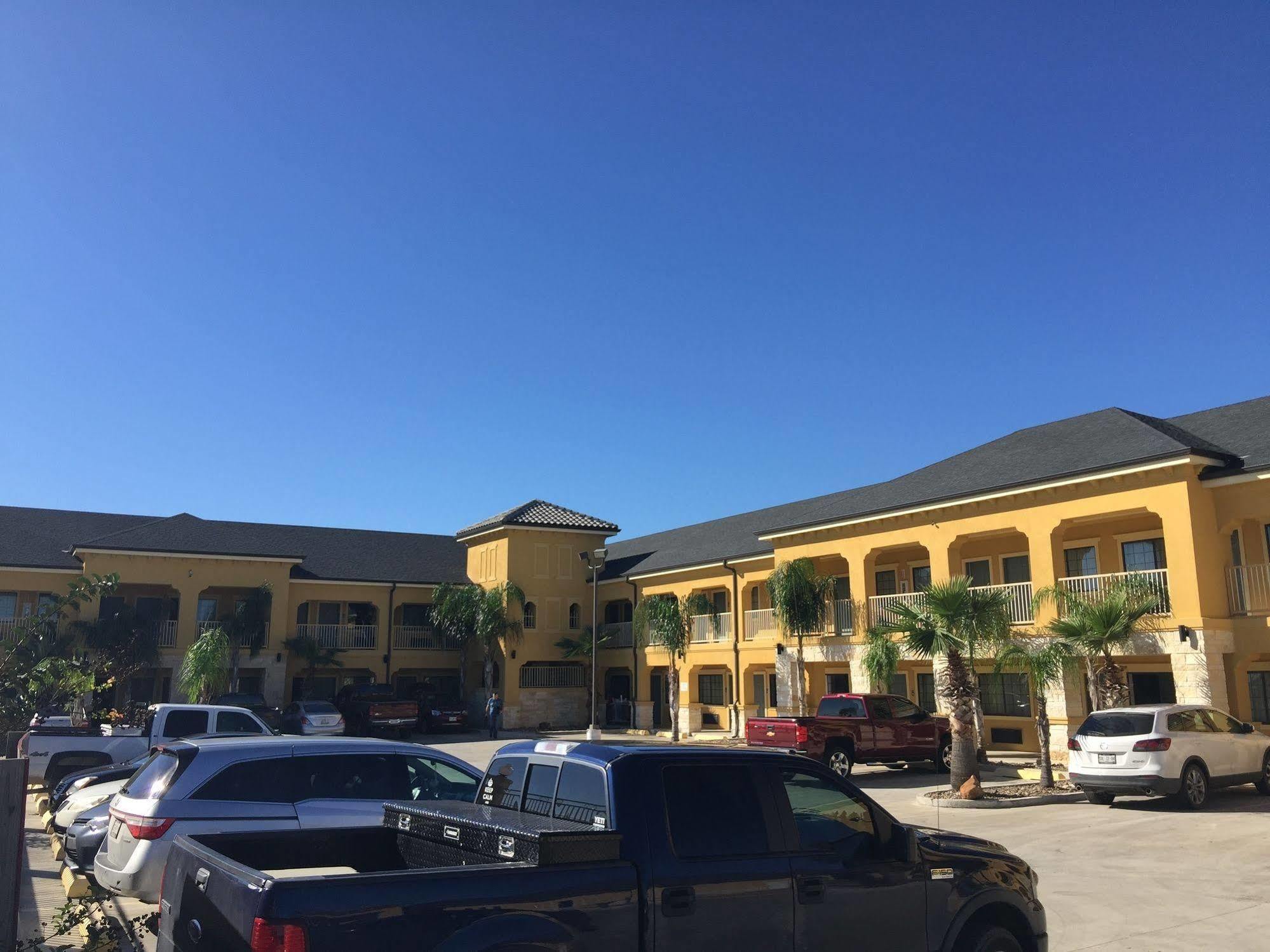 - Weslaco/mercedes 2* Weslaco
