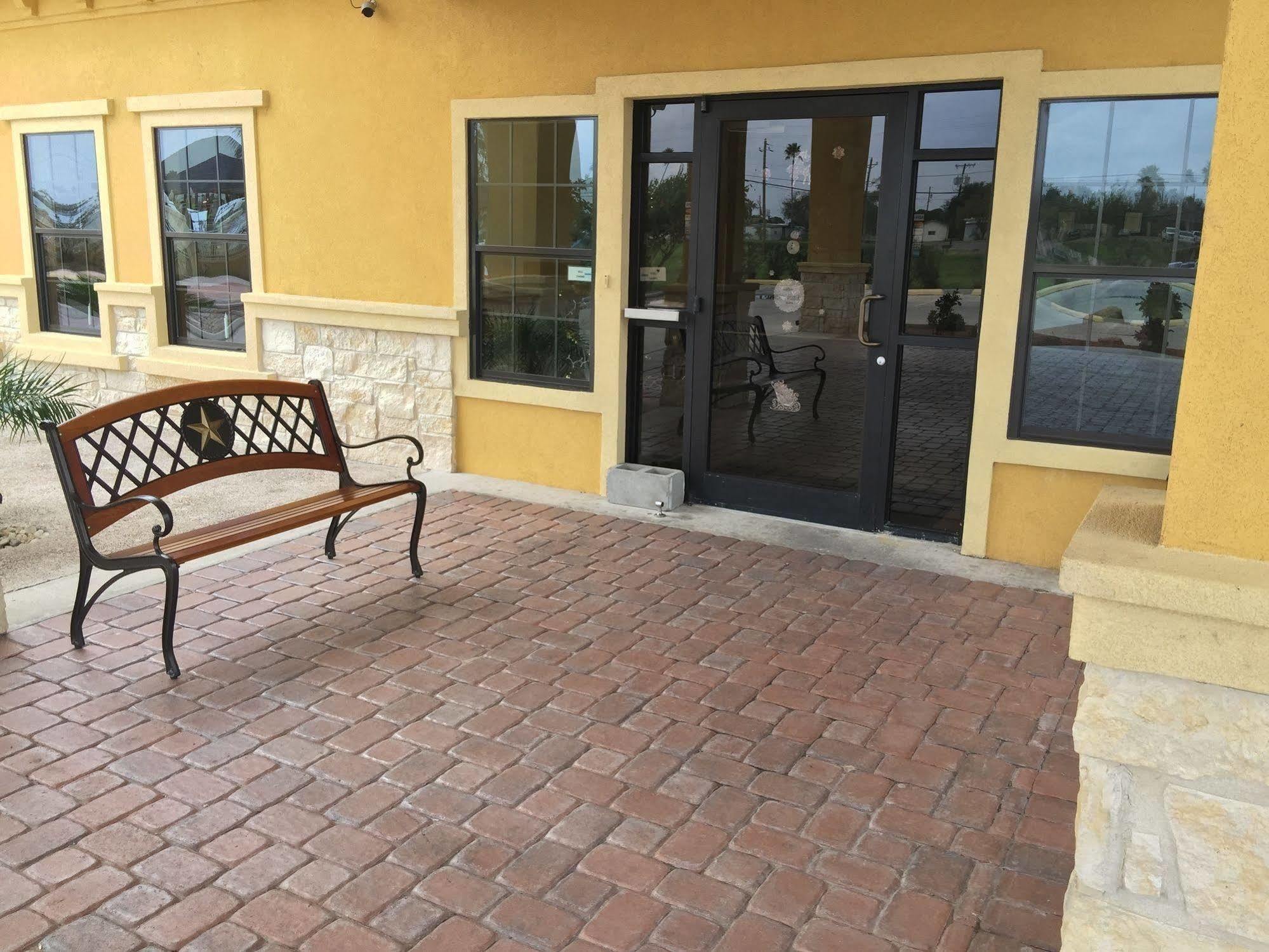 - Weslaco/mercedes Hotel Weslaco