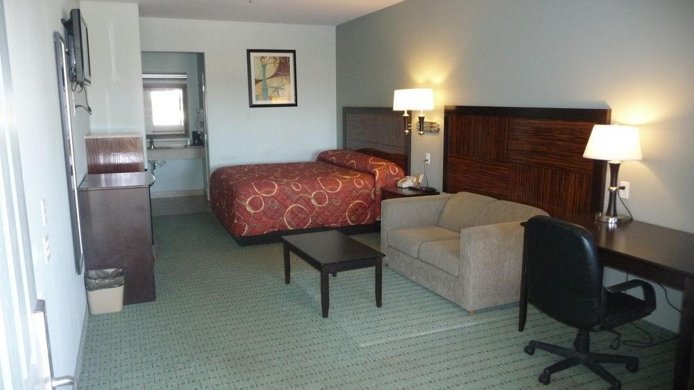 - Weslaco/mercedes Hotel